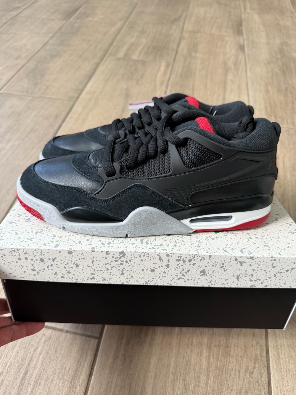 Air Jordan 4 RM - Picture 3 of 8